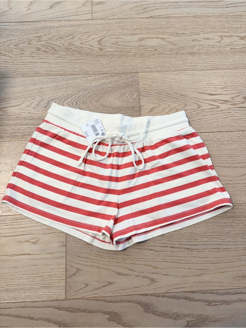 NWT 5420-8752 American Eagle shorts S